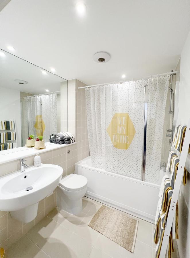Lovely 1 Bedroom Apartment In South East Londra Exterior foto